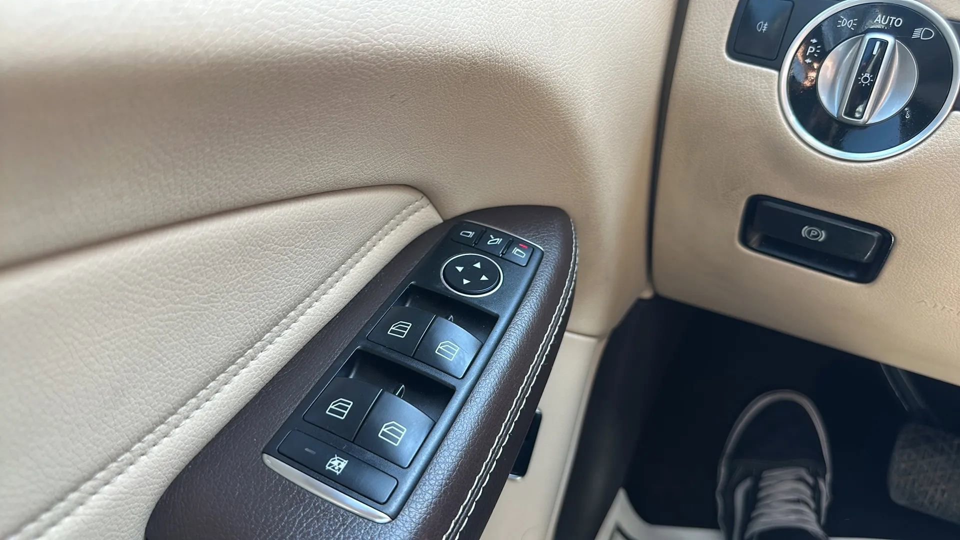 Used 2018 Mercedes-Benz GLE 350 4MATIC image 26