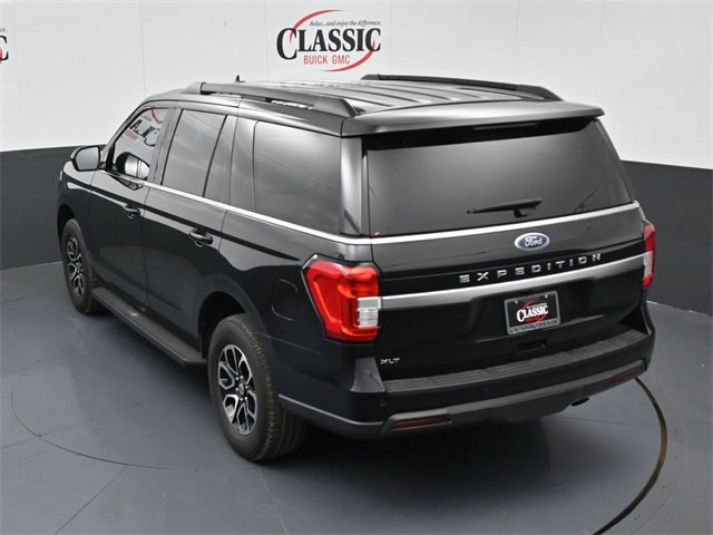 Used 2023 Ford Expedition XLT image 17