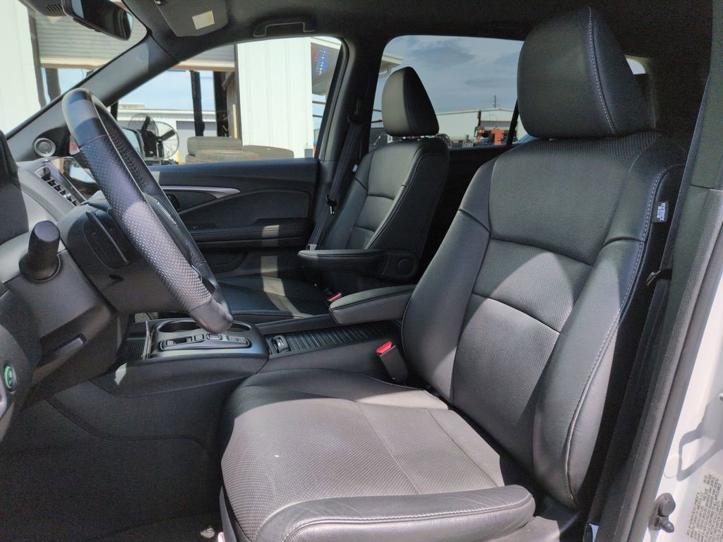 Used 2023 Honda Passport EX-L image 14