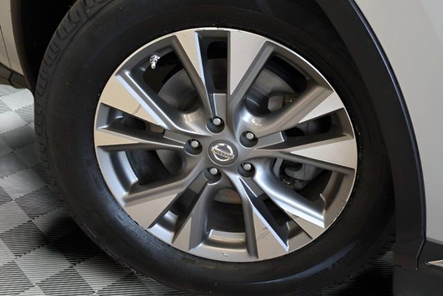 Used 2018 Nissan Murano SV image 14