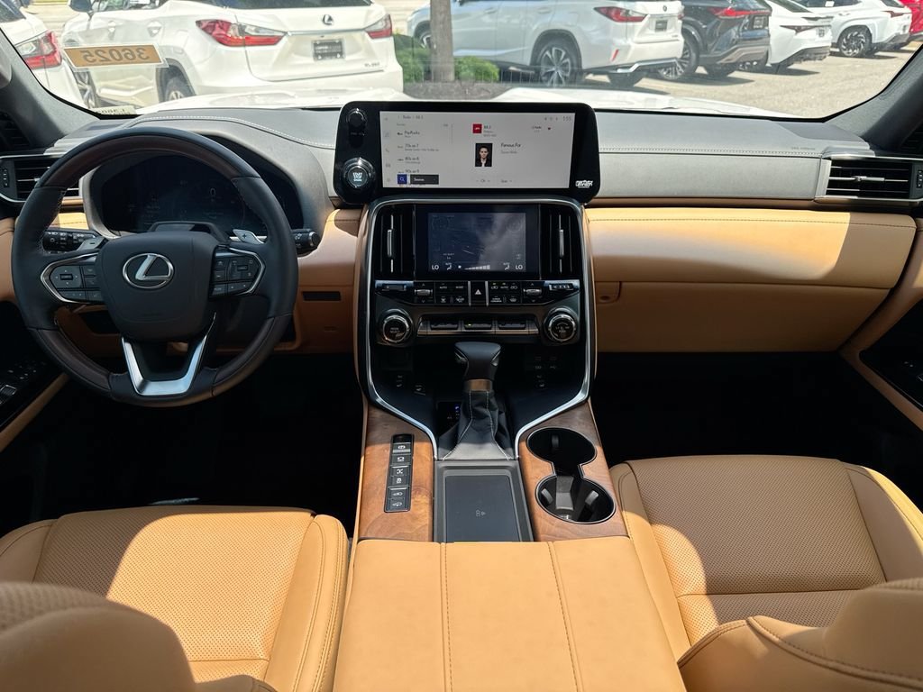 New 2026 Lexus LX 600 4WD w/ Luxury Package image 24
