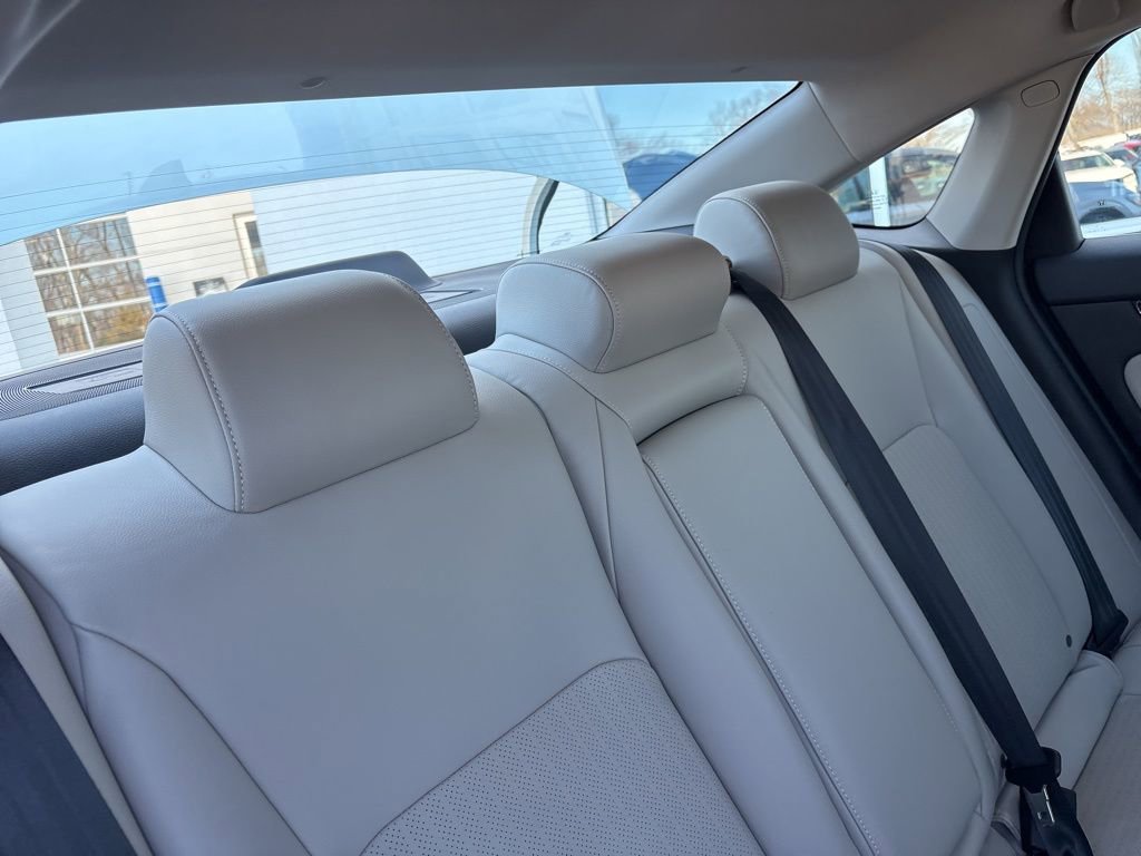 Used 2024 Honda Civic Touring image 26