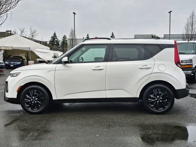 Used 2021 Kia Soul LX image 2