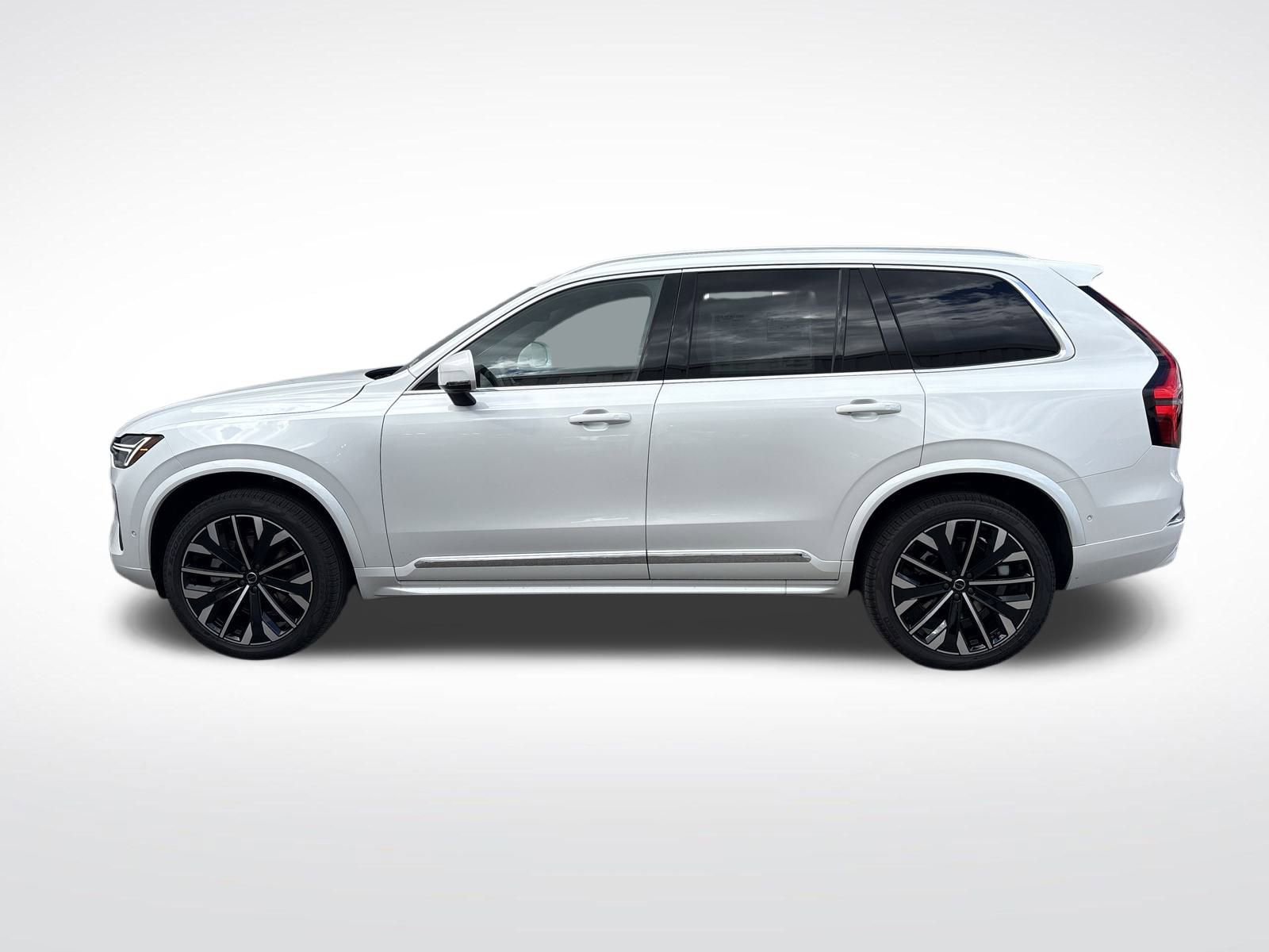New 2026 Volvo XC90 B6 Plus w/ Protection Package Premier image 2
