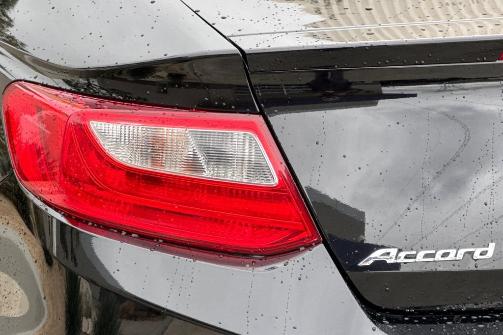 Used 2015 Honda Accord EX image 32