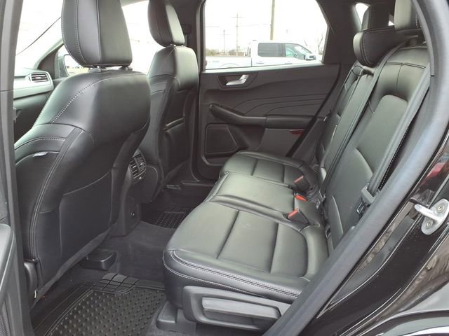 Used 2023 Ford Escape Platinum image 9