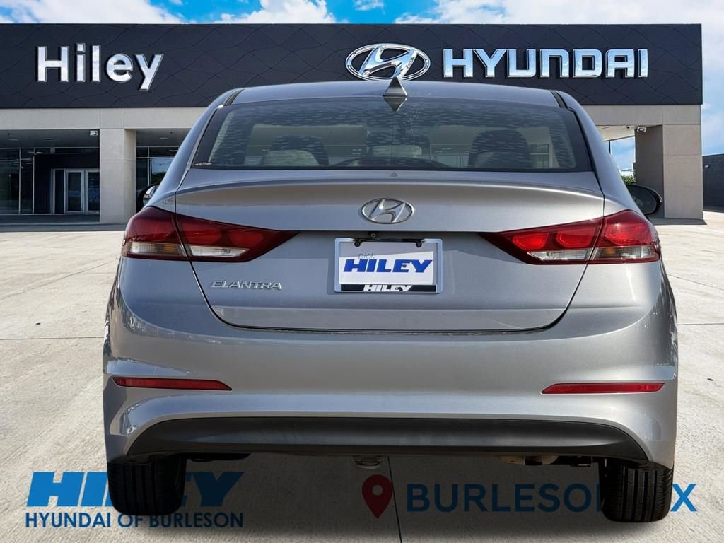 Used 2017 Hyundai Elantra SE image 5