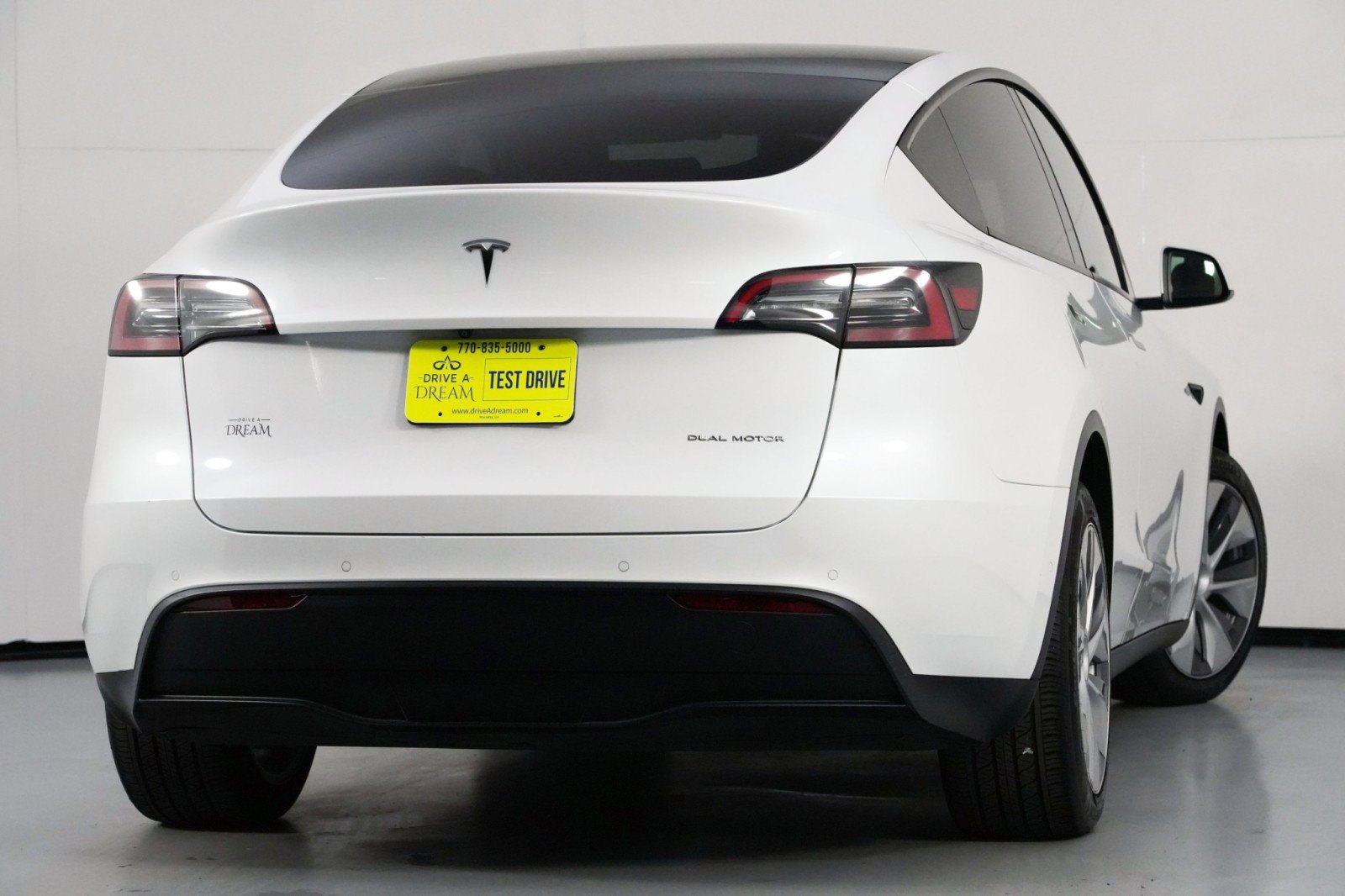 Used 2021 Tesla Model Y Long Range image 5