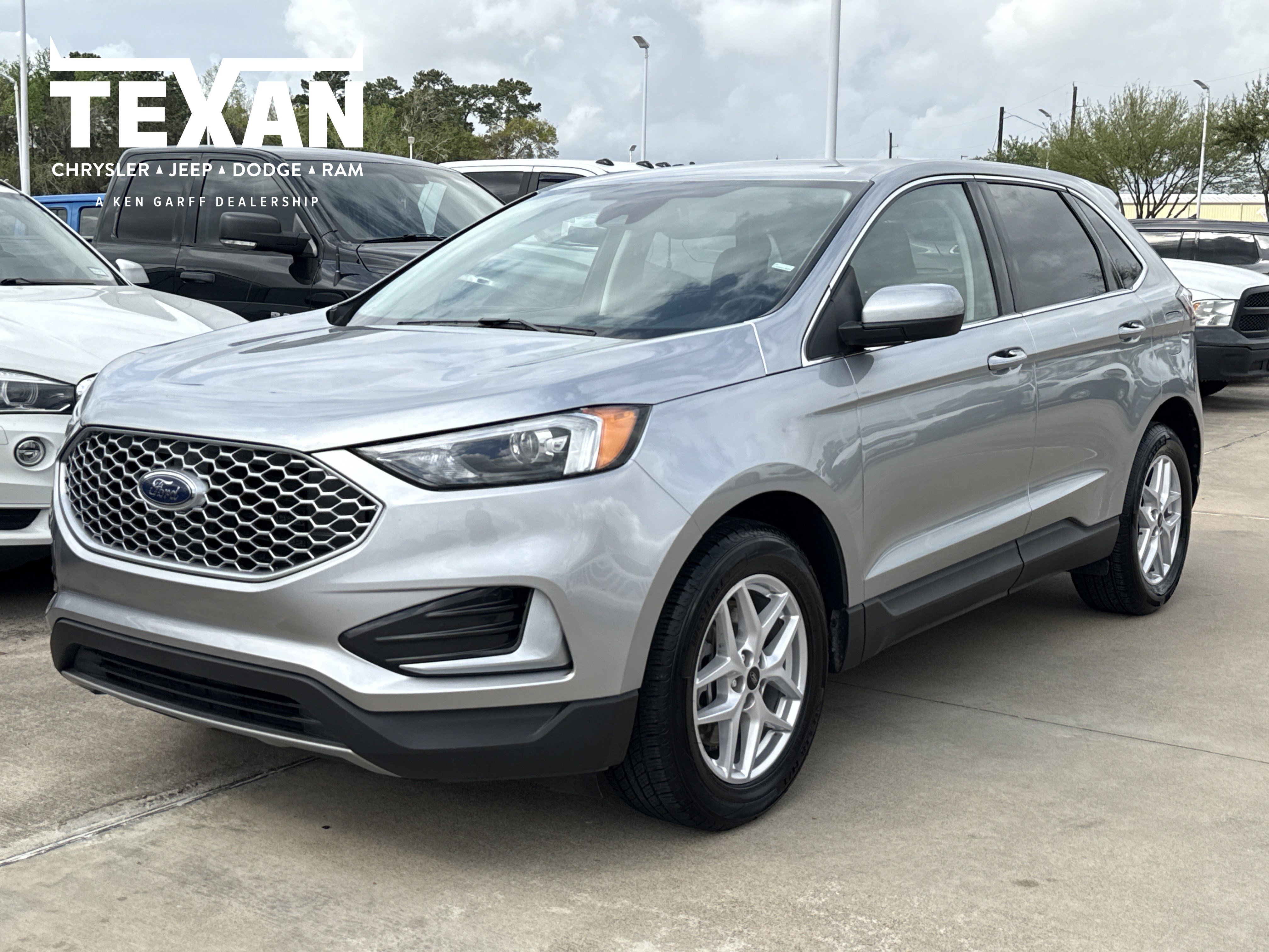 Used 2024 Ford Edge SEL image 1