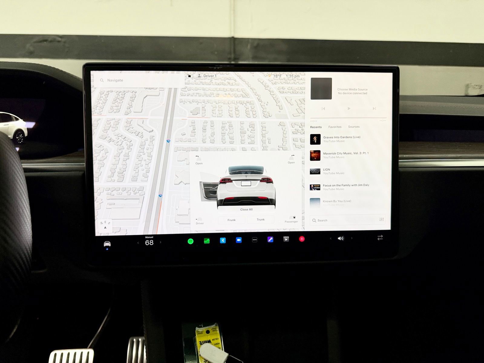 Used 2022 Tesla Model X AWD/4WD image 28