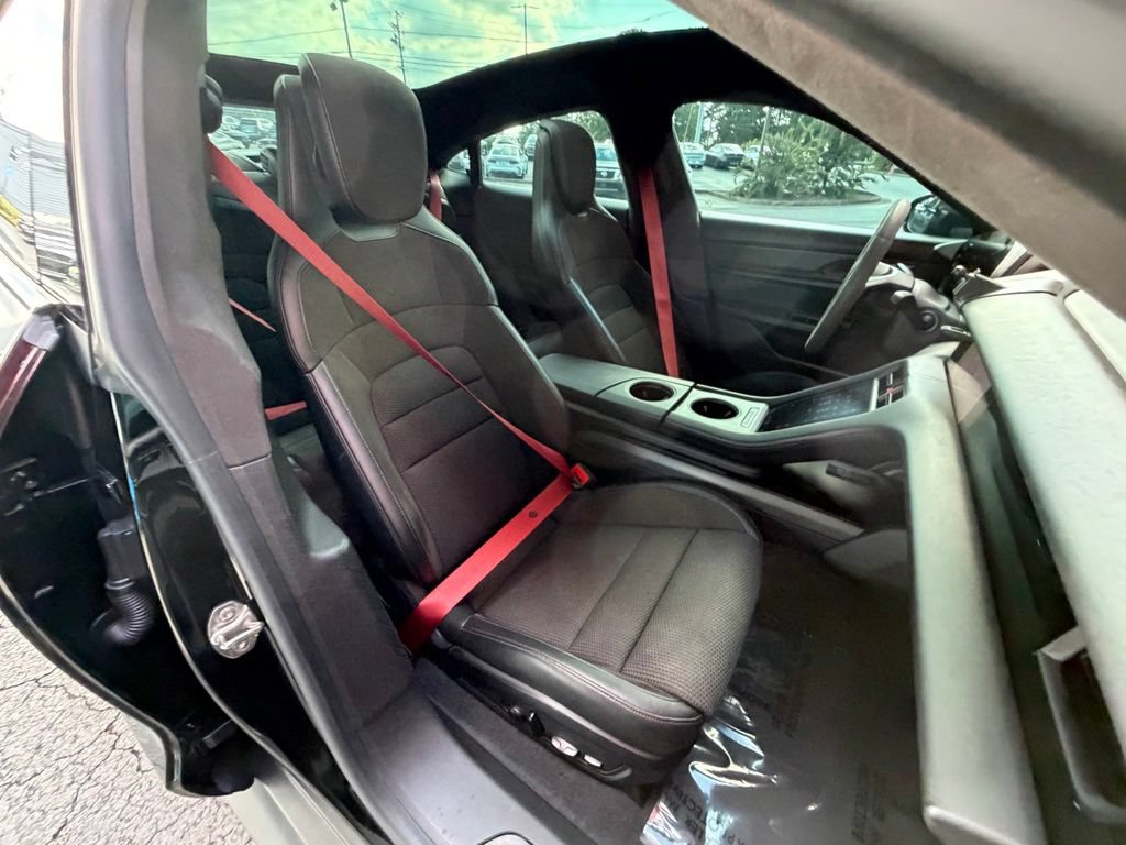 Used 2020 Porsche Taycan 4S w/ Performance Package AWD/4WD image 33