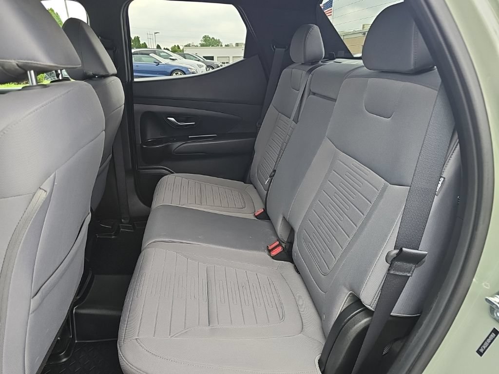 Used 2024 Hyundai Santa Cruz SE AWD/4WD image 12