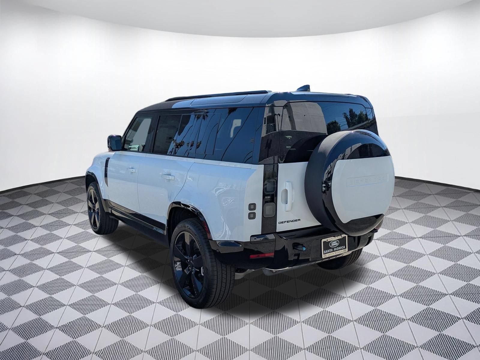 New 2026 Land Rover Defender 110 X-Dynamic SE AWD/4WD image 7