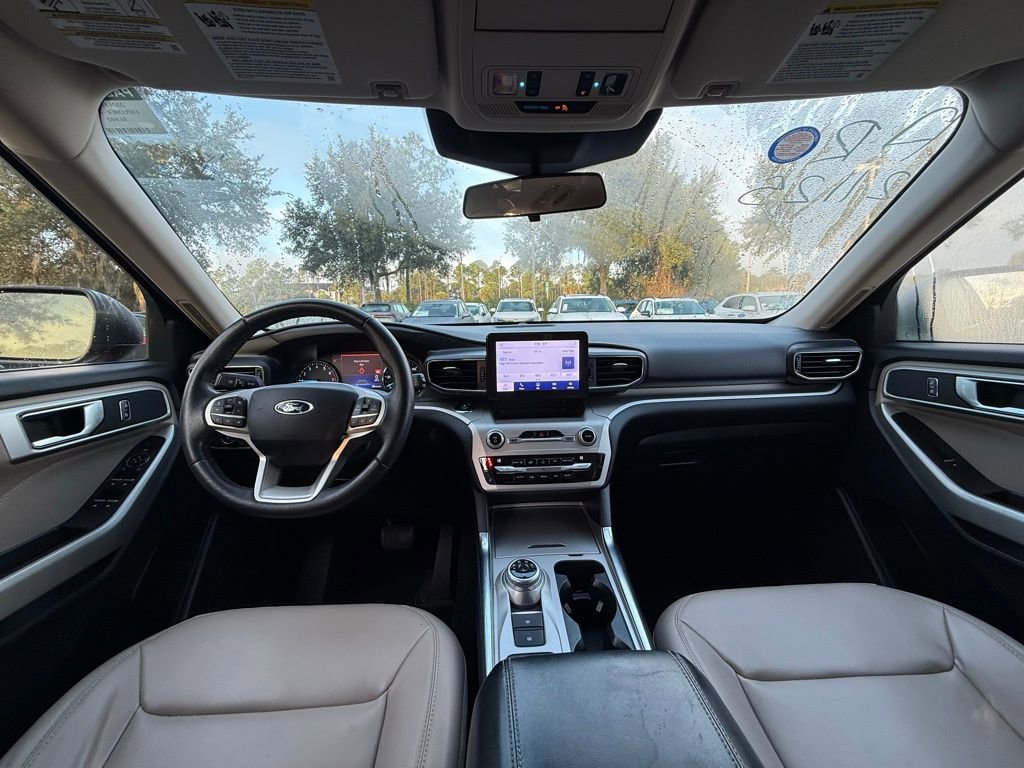 Used 2021 Ford Explorer XLT w/ Equipment Group 202A image 17