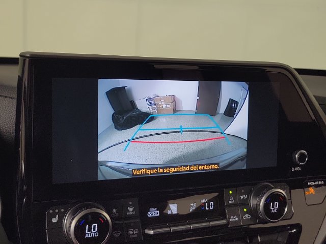Used 2026 Toyota Highlander XLE AWD/4WD image 31