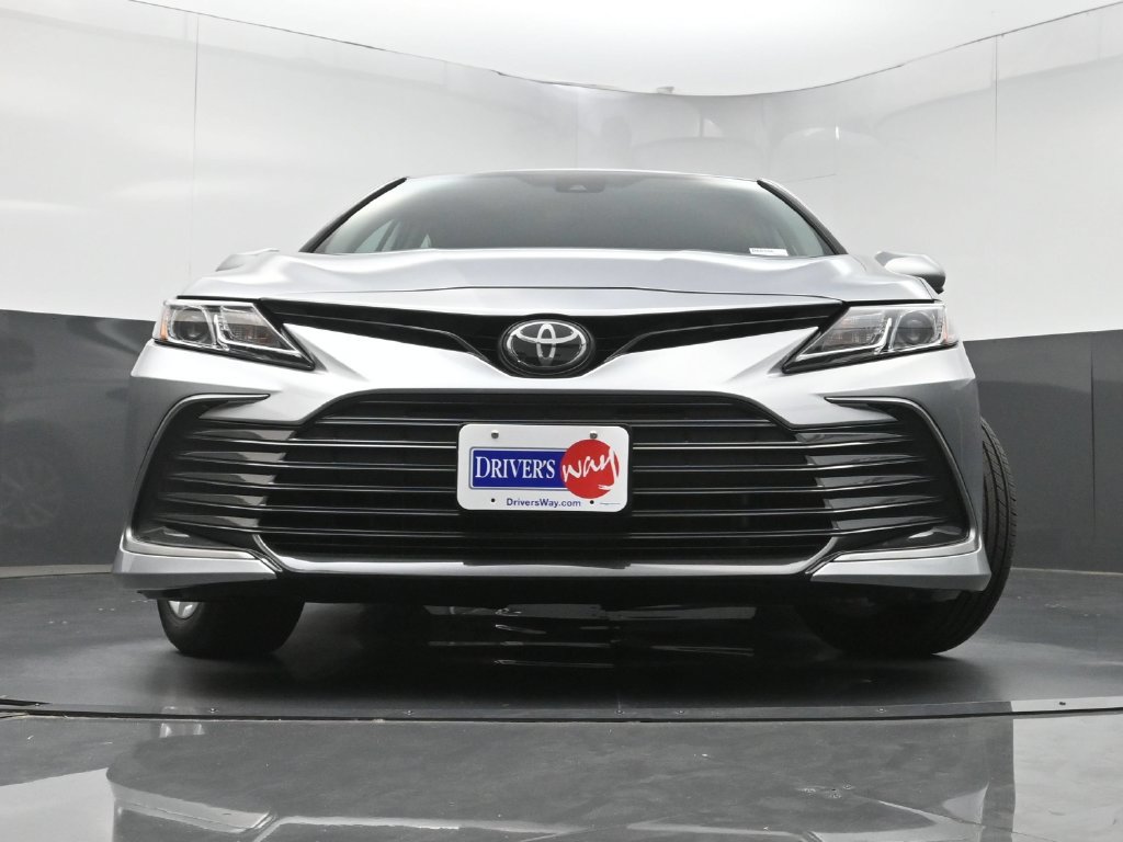 Used 2024 Toyota Camry LE FWD image 24