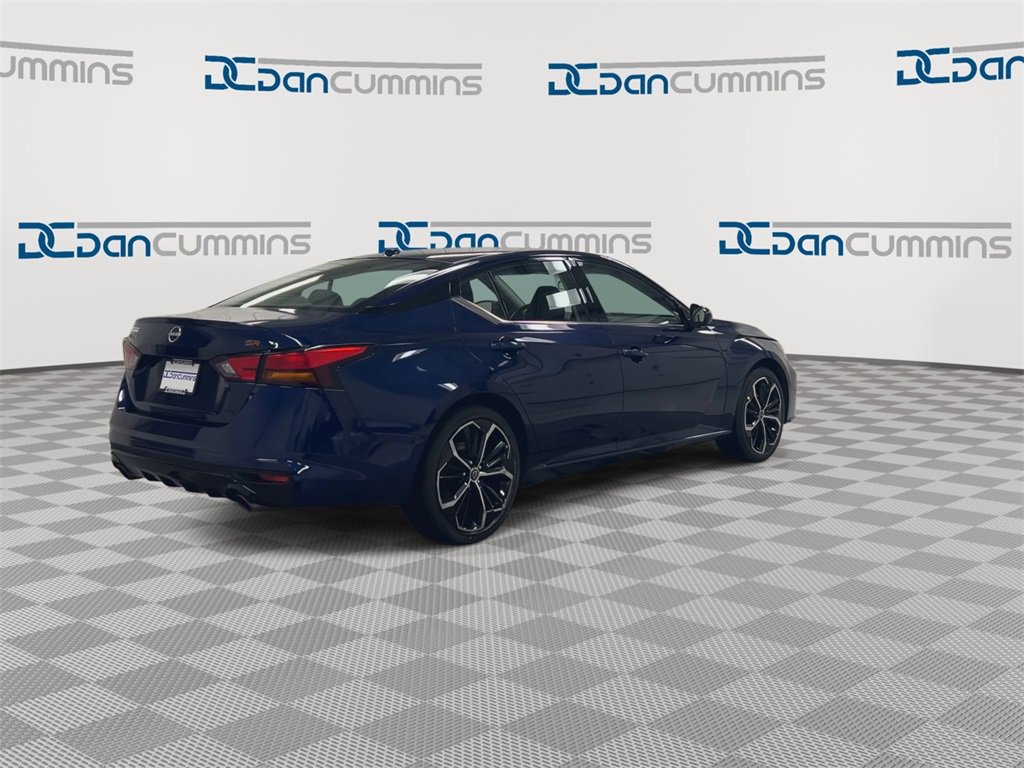 Used 2023 Nissan Altima 2.5 SR image 8