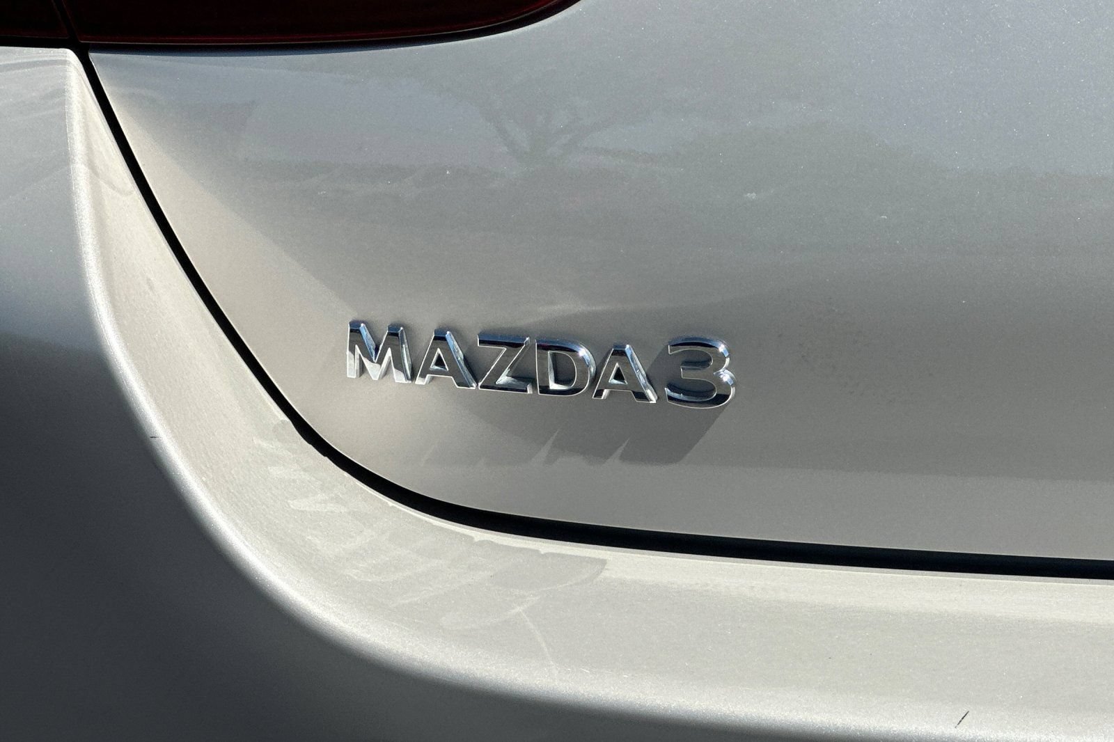 Certified 2025 MAZDA MAZDA3 s FWD image 28