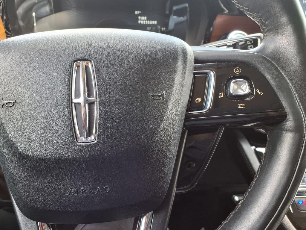 Used 2022 Lincoln Corsair Reserve w/ Equipment Group 201A FWD image 25