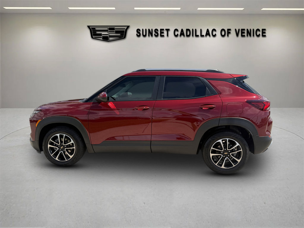 Used 2024 Chevrolet TrailBlazer LT w/ Convenience Package FWD image 6