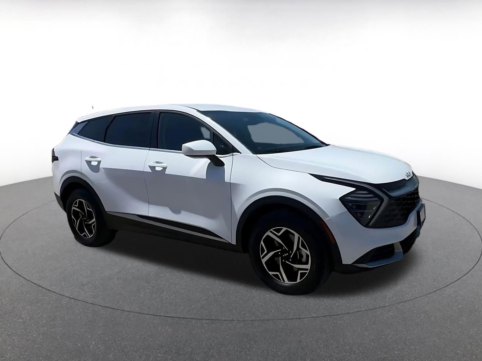 Used 2025 Kia Sportage LX FWD video 2