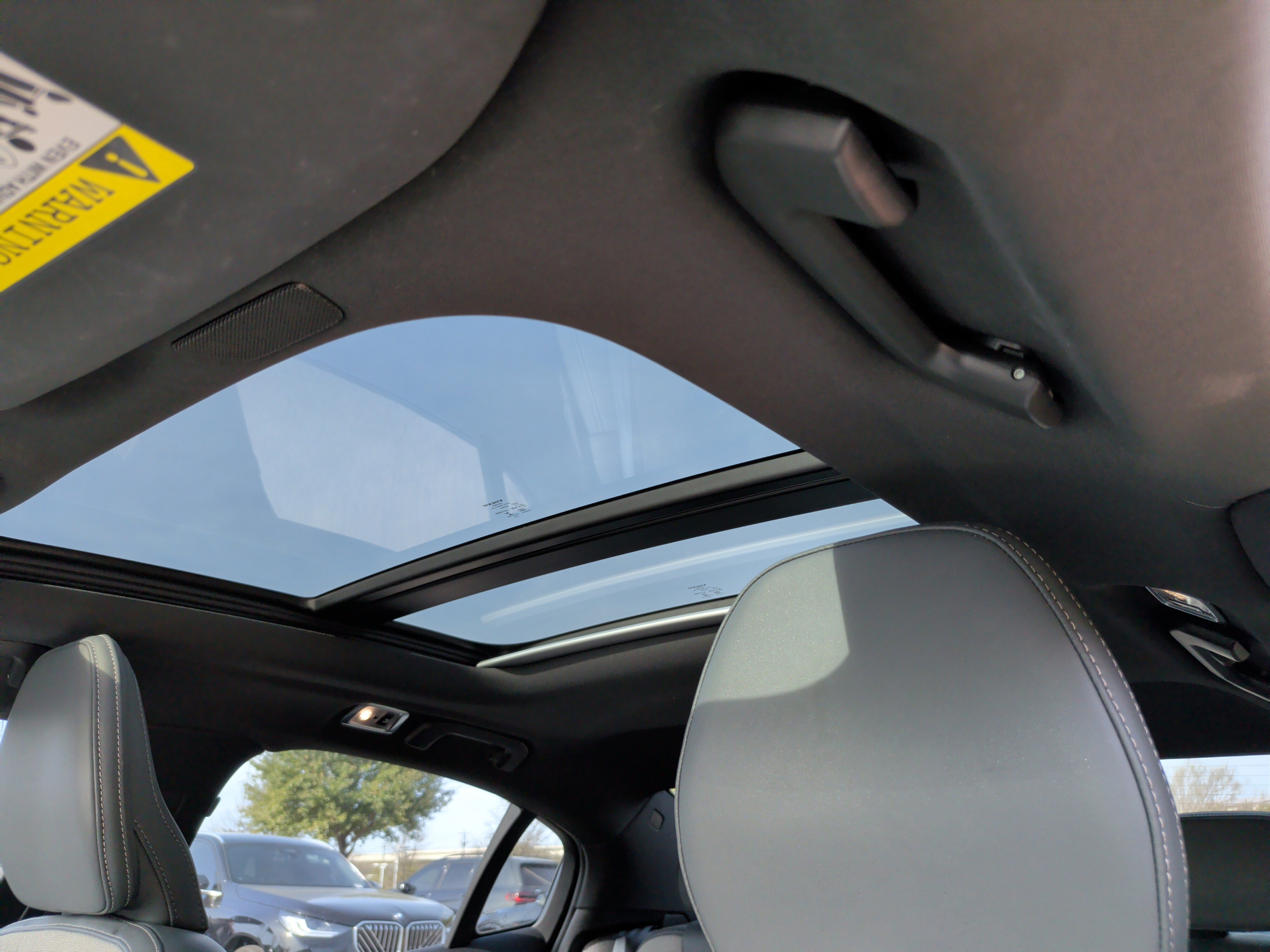 Used 2021 Volvo S60 T5 R-Design image 32