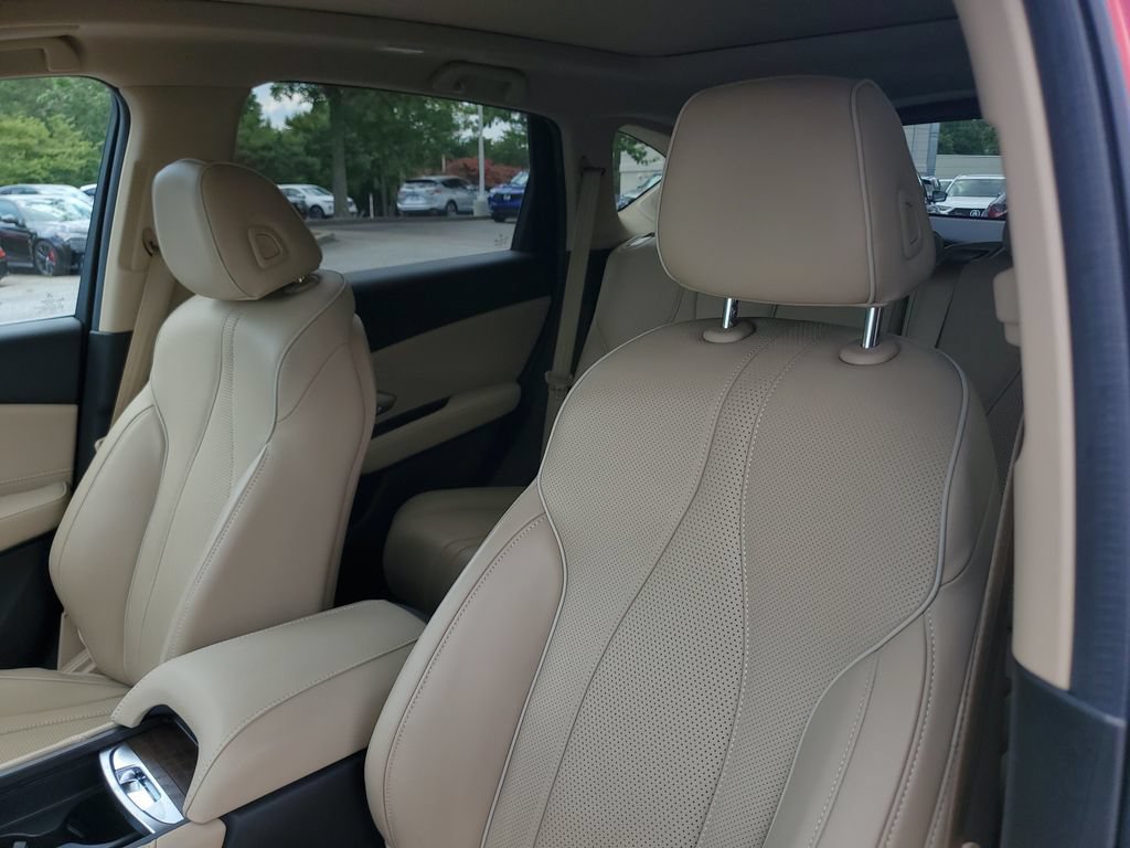 Certified 2024 Acura RDX w/ Advance Package AWD/4WD image 17
