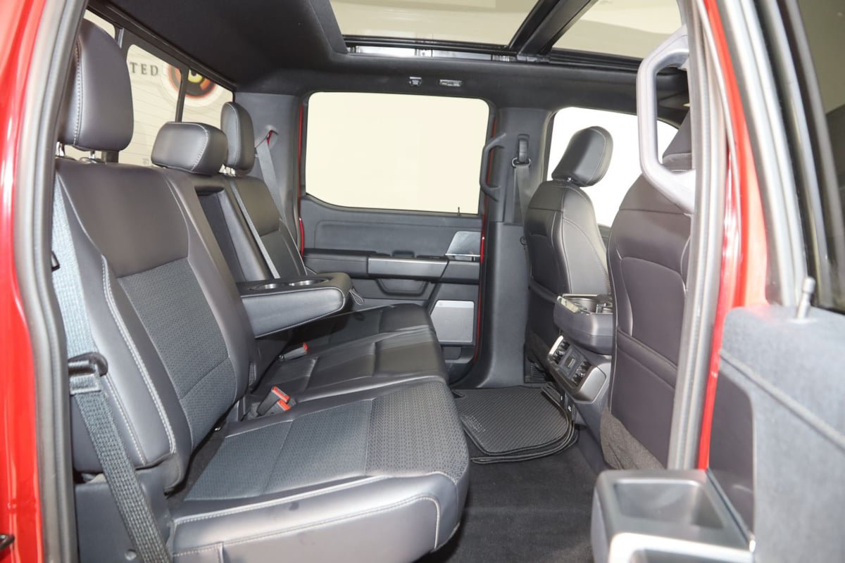 Used 2024 Ford F150 Lariat AWD/4WD image 14