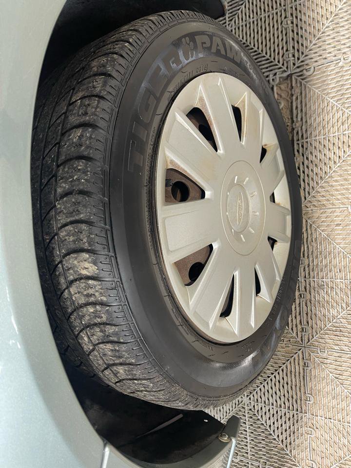 Used 2004 Ford Focus SE FWD image 26
