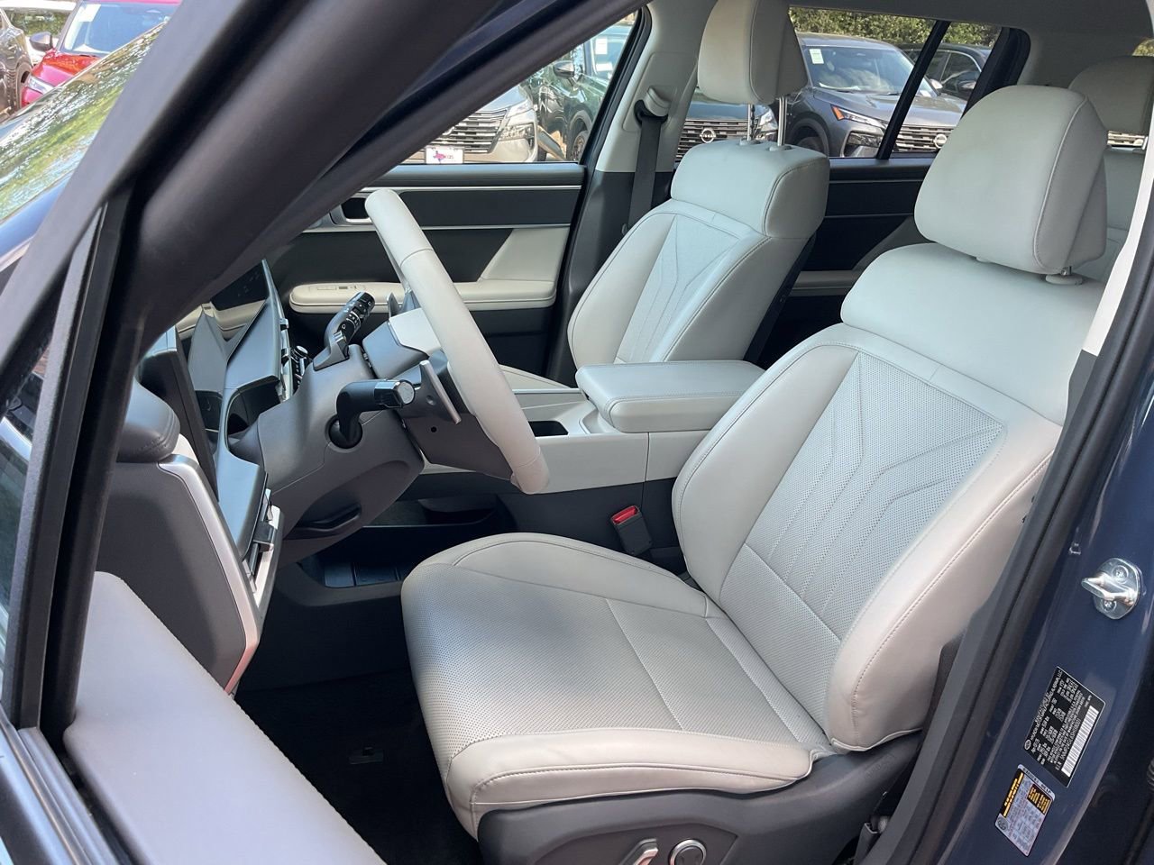 Used 2025 Hyundai Santa Fe SEL image 14