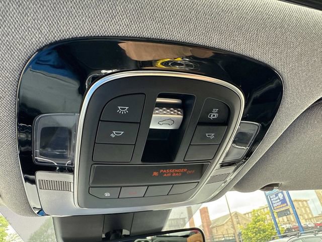 Used 2022 Hyundai Santa Fe Limited w/ Cargo Package image 28