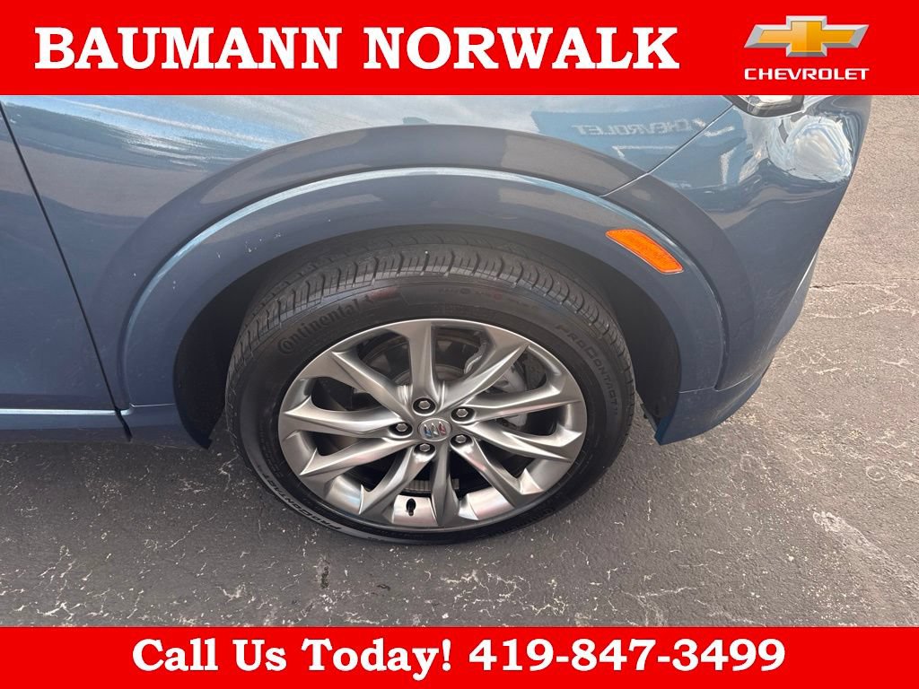Used 2024 Buick Encore GX Avenir w/ Avenir Convenience Package FWD image 9