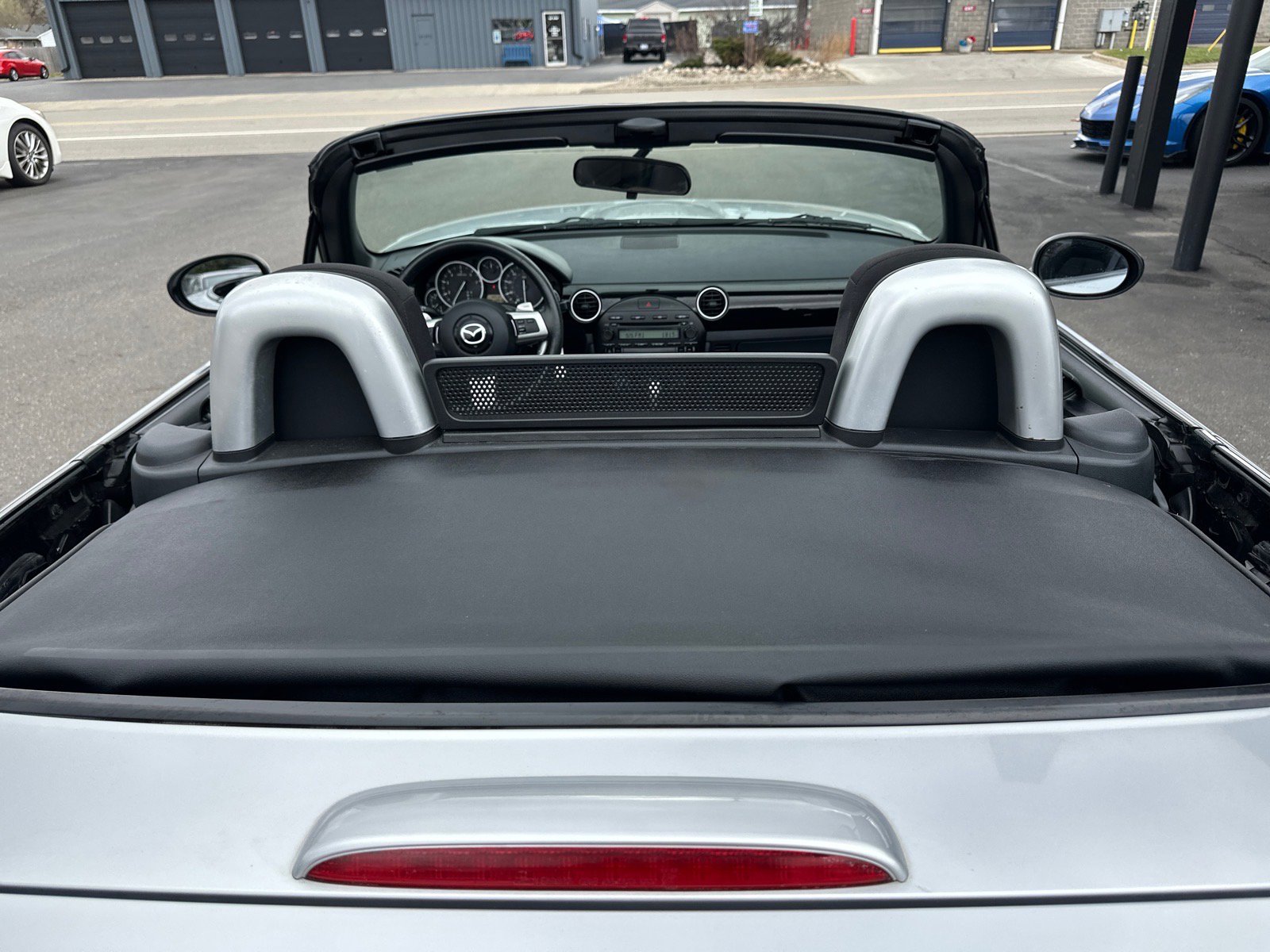 Used 2008 MAZDA MX-5 Miata Touring image 8