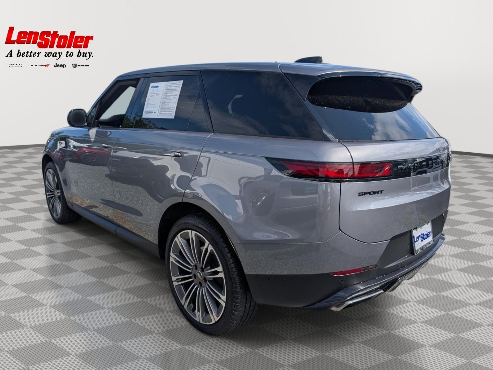 Used 2023 Land Rover Range Rover Sport SE AWD/4WD image 3