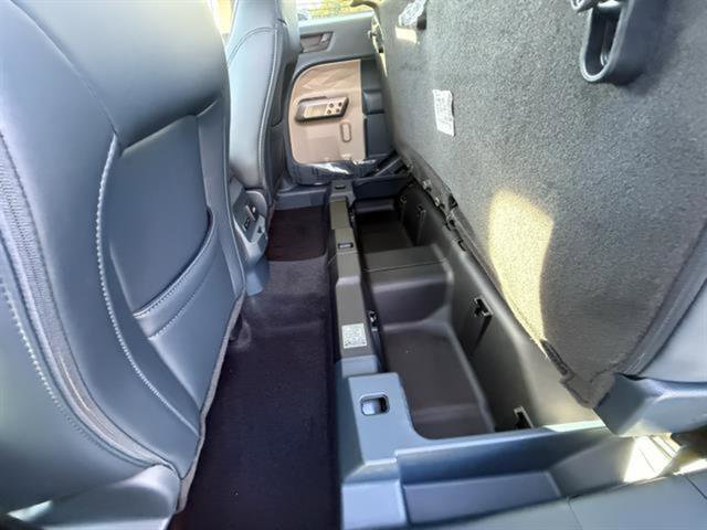 New 2025 Ford Maverick Lariat image 23