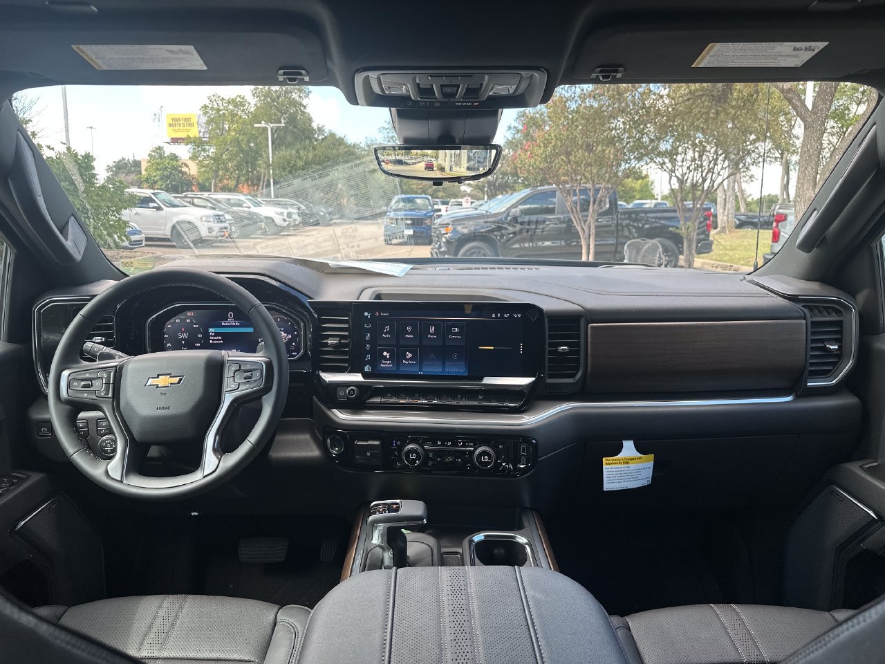 New 2026 Chevrolet Silverado 1500 High Country w/ High Country Premium Package AWD/4WD image 13