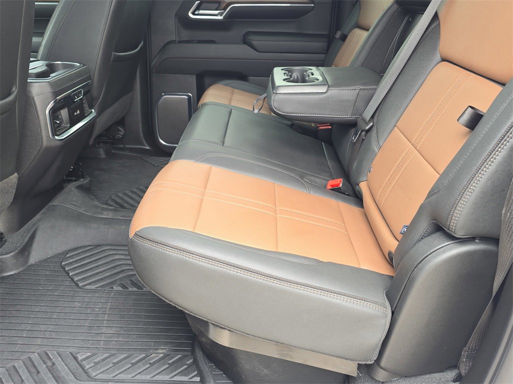 Used 2024 Chevrolet Silverado 1500 High Country w/ Technology Package image 14