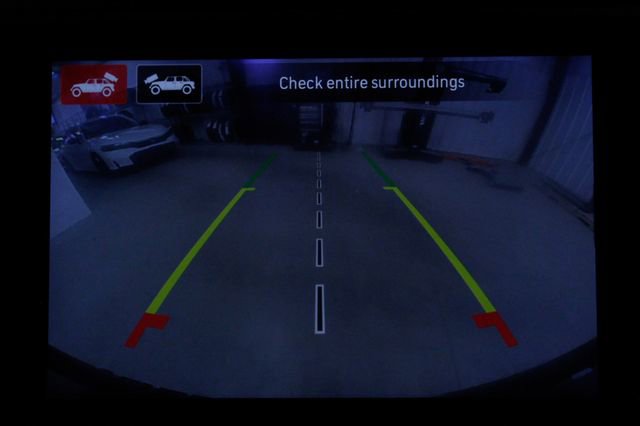 Used 2024 Jeep Wrangler Unlimited Sahara w/ Technology Group image 35