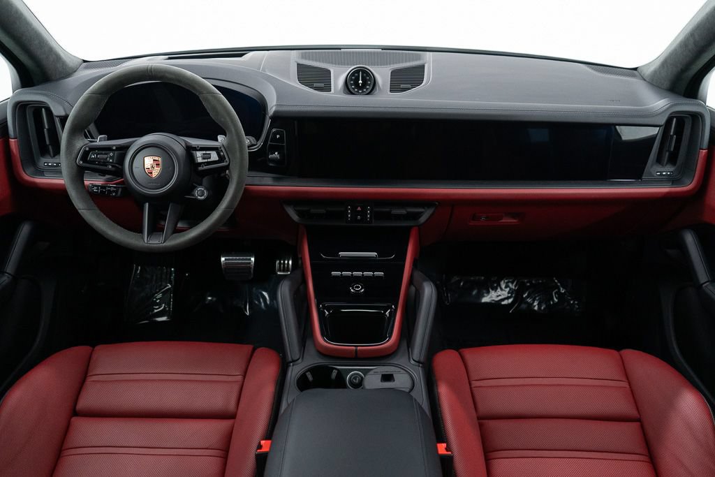 Used 2026 Porsche Cayenne GTS AWD/4WD image 28