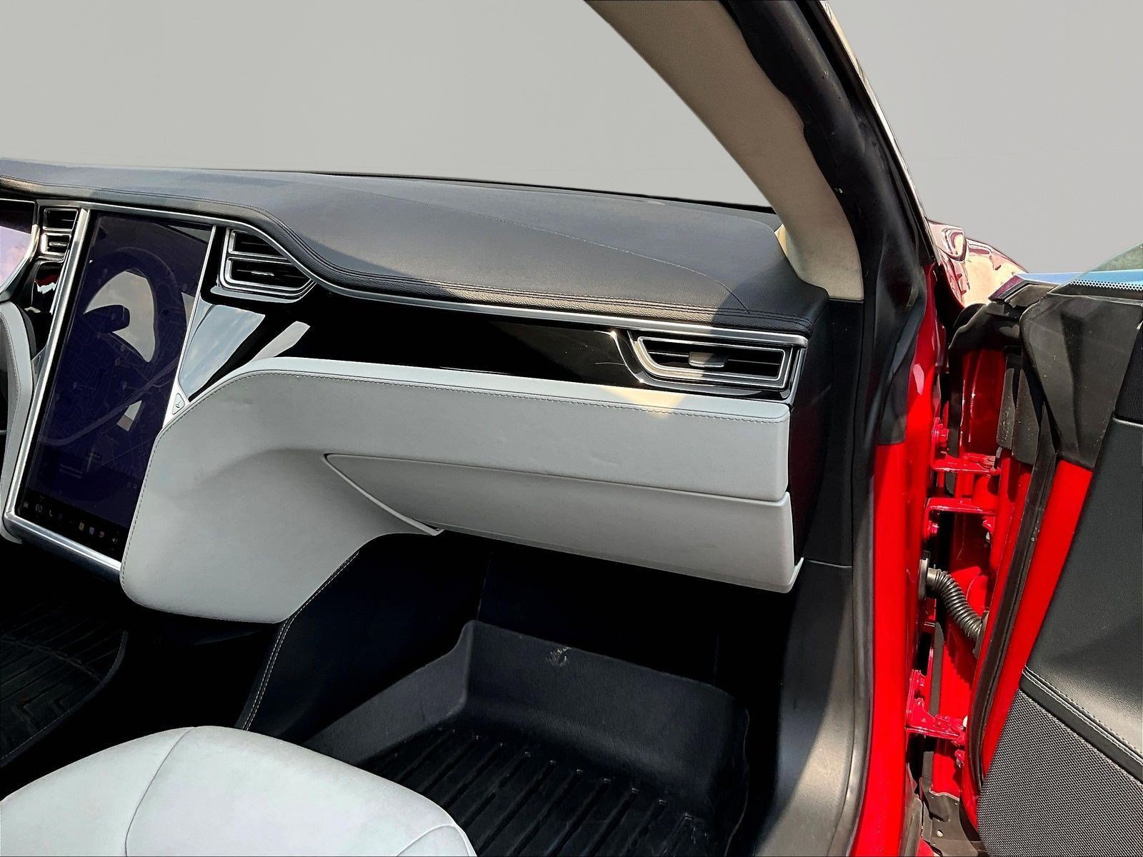 Used 2013 Tesla Model S RWD image 26