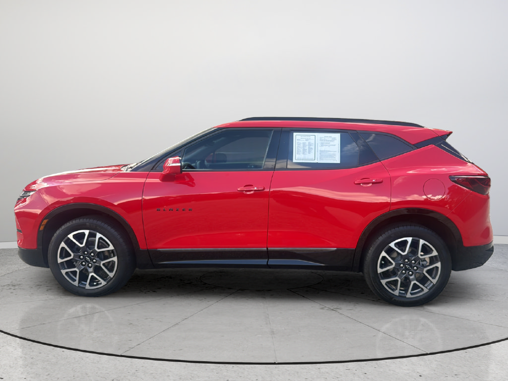 Certified 2023 Chevrolet Blazer RS w/ Driver Confidence II Package FWD image 9