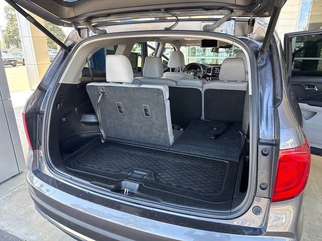 Used 2017 Honda Pilot Touring image 23