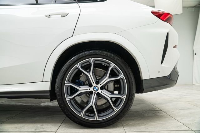 Used 2026 BMW X6 M60i image 34
