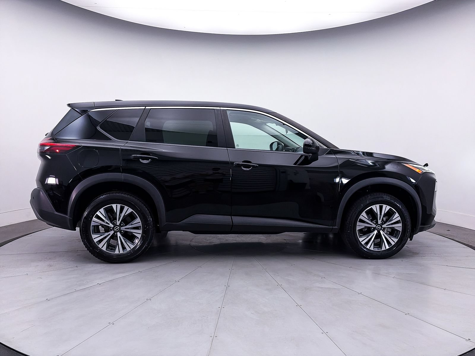 Used 2022 Nissan Rogue SV FWD image 40