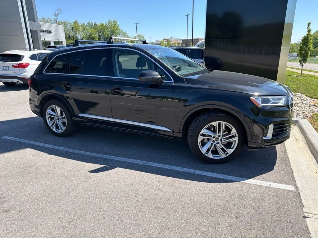 Used 2023 Audi Q7 2.0T Premium Plus AWD/4WD image 2
