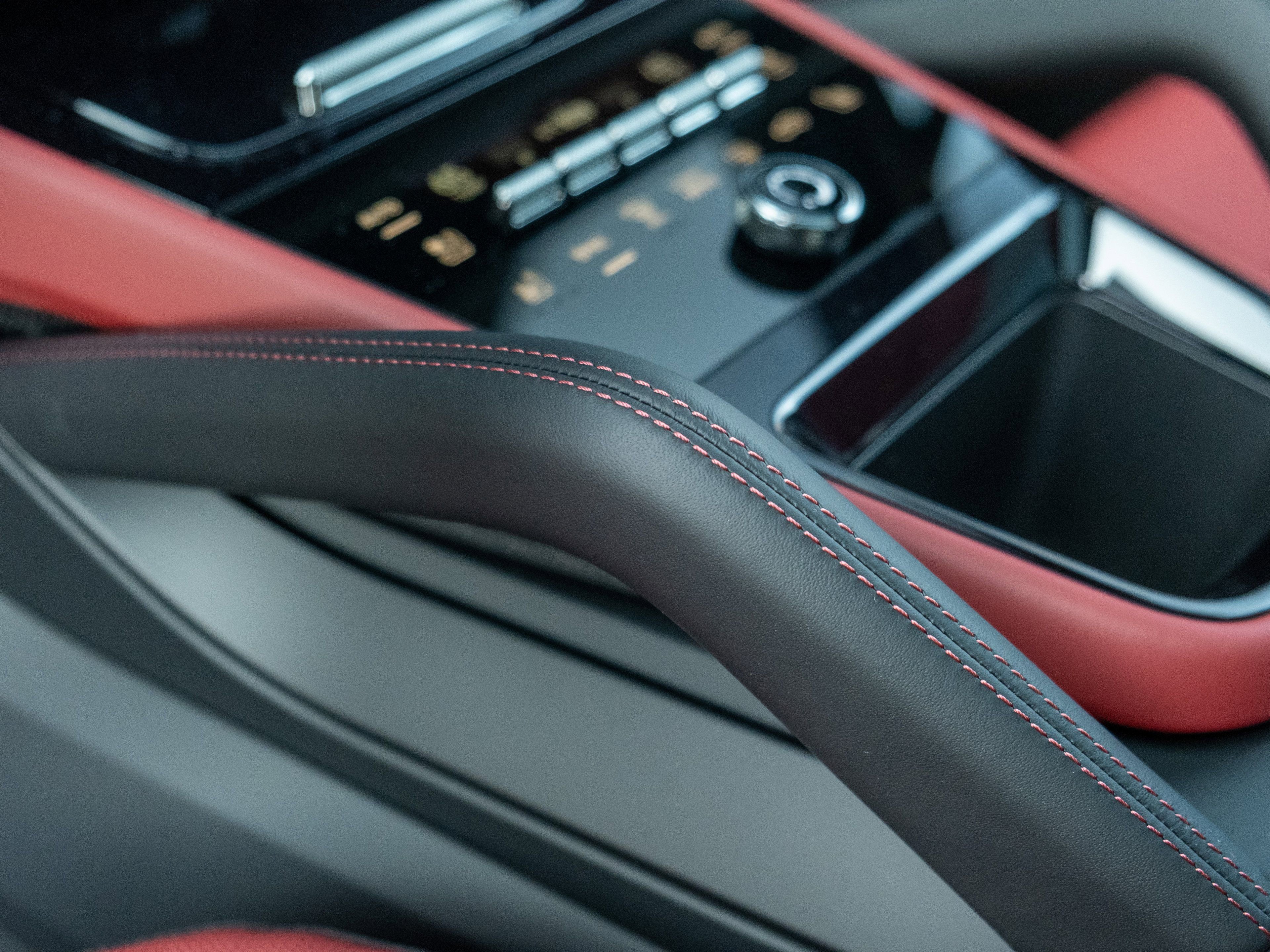 New 2026 Porsche Cayenne GTS image 32