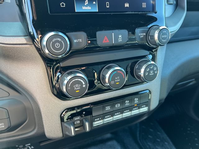New 2026 RAM 5500 Tradesman AWD/4WD image 18