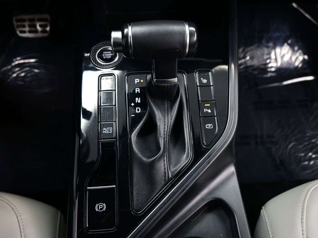 Used 2023 Kia Niro EX Touring image 18