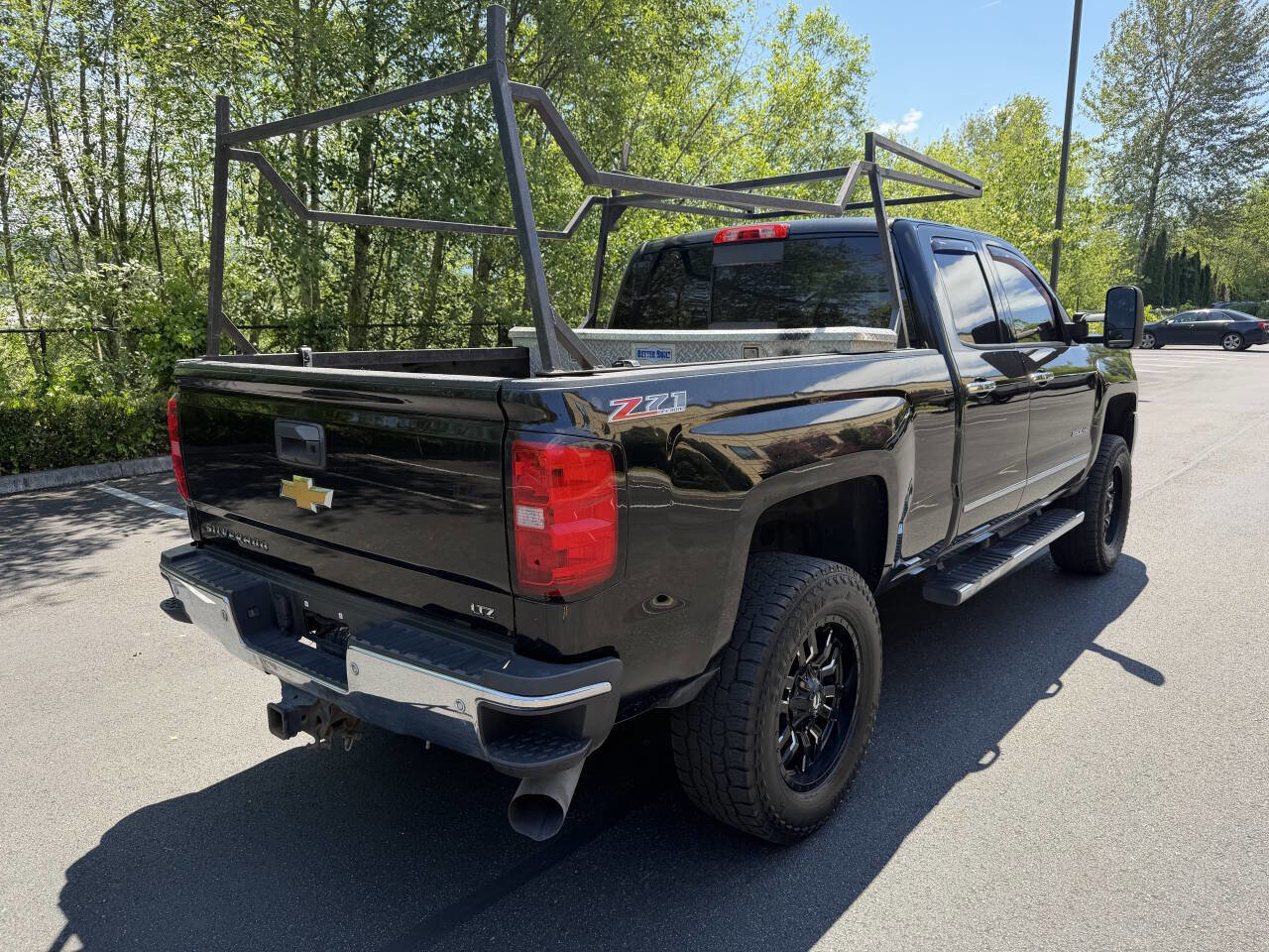 Used 2015 Chevrolet Silverado 2500 LTZ AWD/4WD image 5