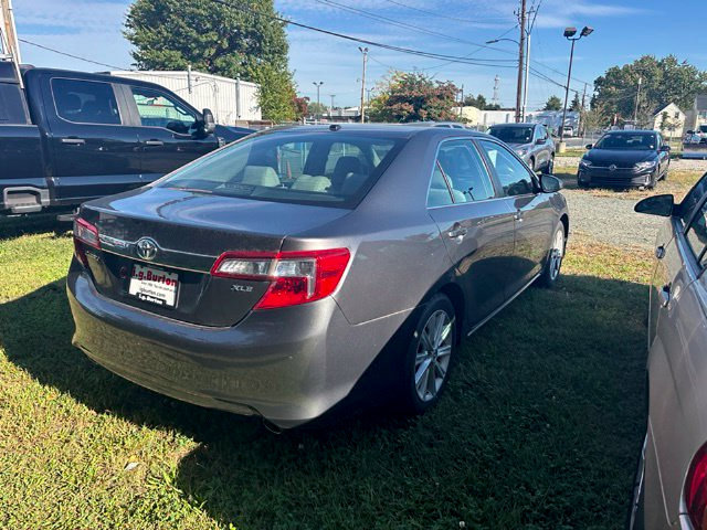 Used 2014 Toyota Camry XLE FWD image 8
